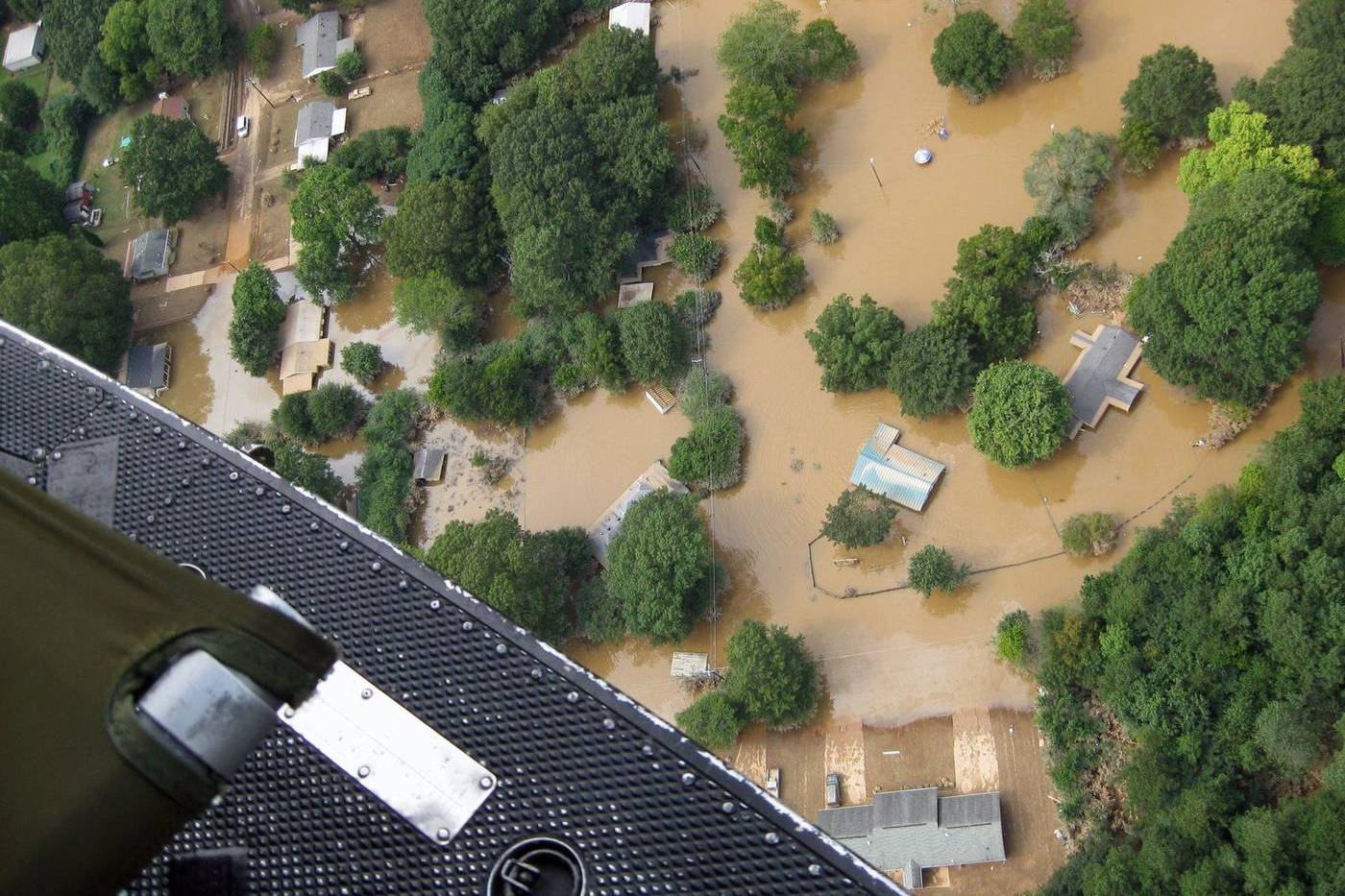 Flooded homes in central Georgia seen from a helicopter